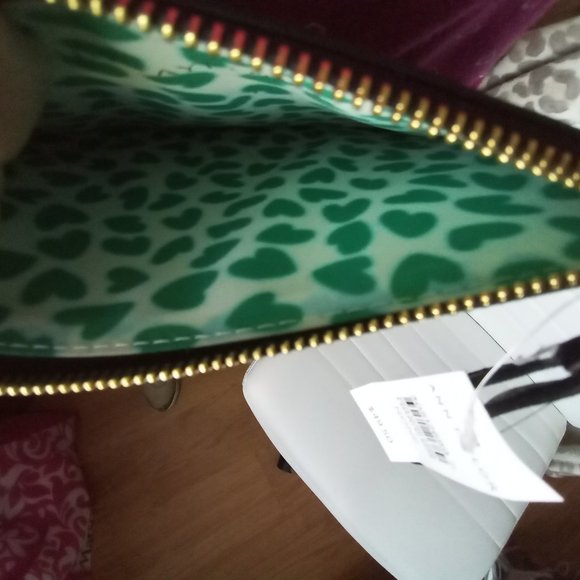 Ann Taylor Heart Animal Print Zip Wristlet Pouch - Picture 6 of 8